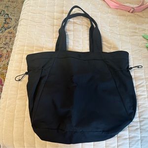 Lululemon side cinch shopper bag